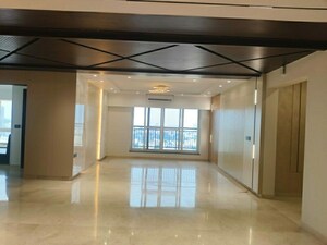 Room in 3 BHK Apartment at Lavelle Road – for Rent