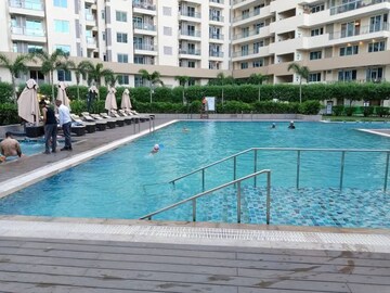 Swimming Pool in 3 BHK Apartment at Ambience Creacions, Sector 22 – for Rent