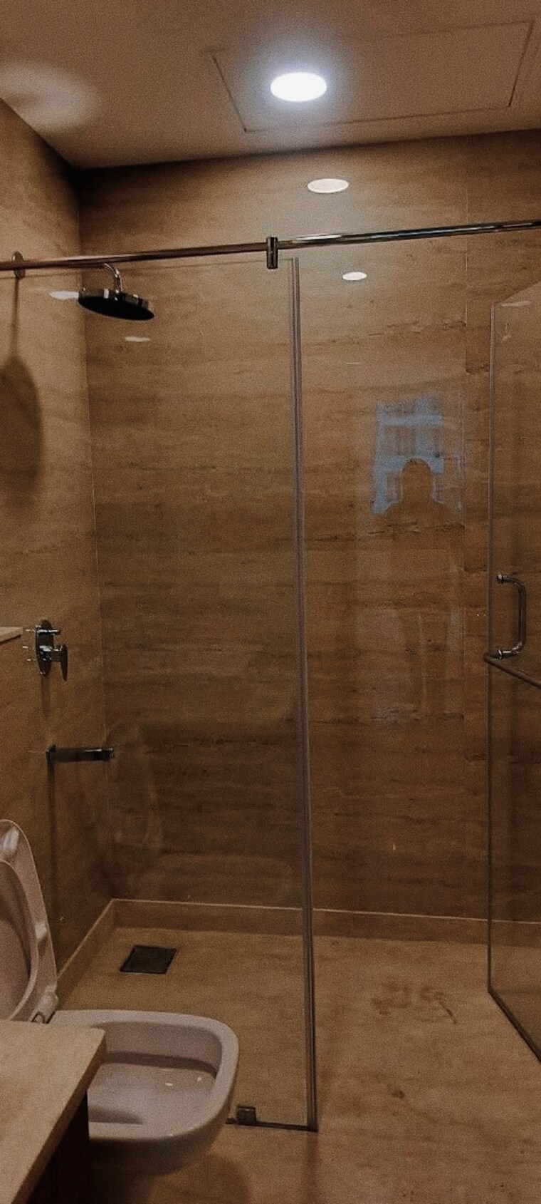 Bathroom, ambience-creacions 3 Bedroom 2781 Sq.Ft. Apartment In Sector 22 Gurgaon 9719130