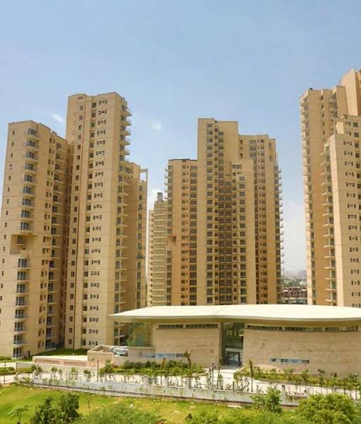 3 BHK + Servant Room 1815 Sq.Ft. Apartment in Ireo Uptown