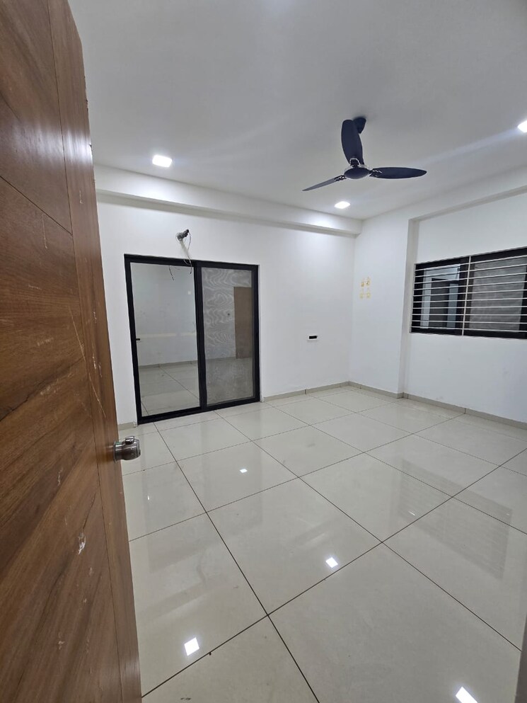 Room, harni 3 Bedroom 1710 Sq.Ft. Apartment In Harni Vadodara 9719157