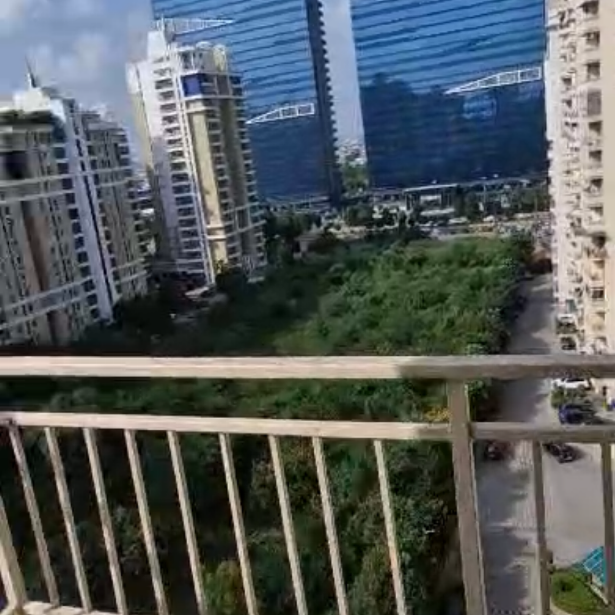 2 BHK Apartment For Sale in Supertech Ecociti