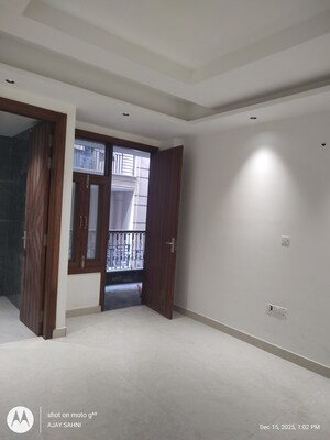 Furnished Amenities in 4 BHK Builder Floor at Mehrauli – for Sale