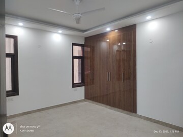 Room in 3 BHK Builder Floor at Mehrauli – for Sale