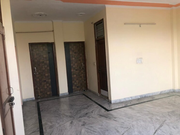 Room, omicron i greater noida 3 Bedroom 121 Sq.Mt. Builder Floor In Omicron I Greater Noida Greater Noida 9719203