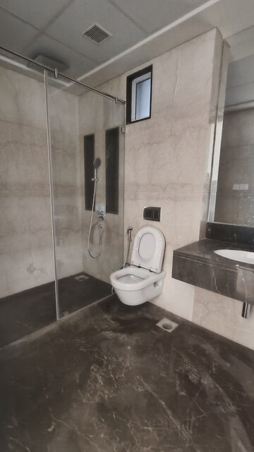 Bathroom in 3 BHK Apartment at Lokhandwala Minerva Mahalaxmi, Mahalaxmi – for Rent