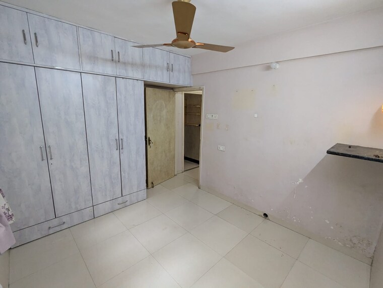 Room, k-raheja-vihar 2 Bedroom 600 Sq.Ft. Apartment In Powai Mumbai 9719228