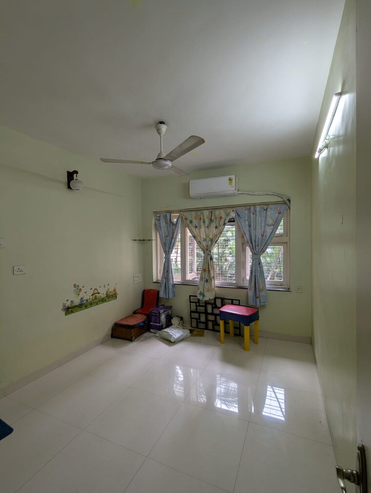 Living Room, k-raheja-vihar 2 Bedroom 600 Sq.Ft. Apartment In Powai Mumbai 9719228