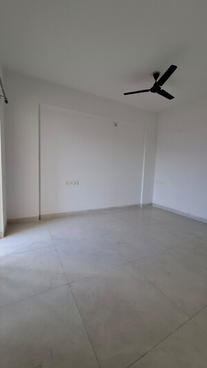 Room in 3 BHK Apartment at Pethkar Siyona, Punawale – for Rent