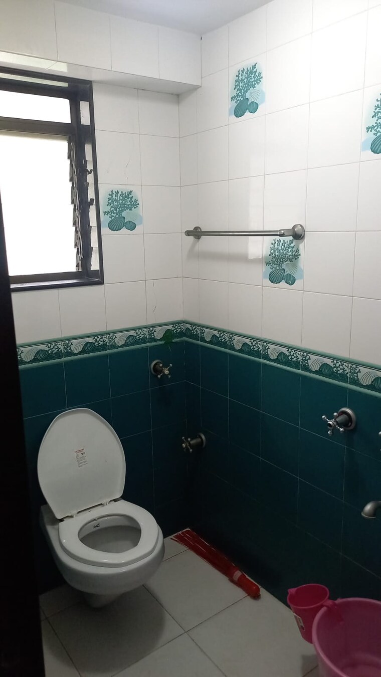 Attached Bathroom, prabhadevi 2 Bedroom 850 Sq.Ft. Apartment In Prabhadevi Mumbai 9719245