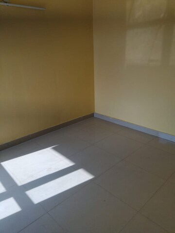 Room in 3 BHK Apartment at Conscient Habitat 78, Sector 78 – for Rent