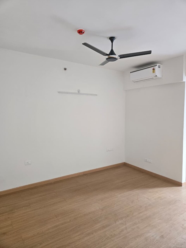 Bedroom, godrej-woods 3 Bedroom 2088 Sq.Ft. Apartment In Sector 43 Noida 9719257