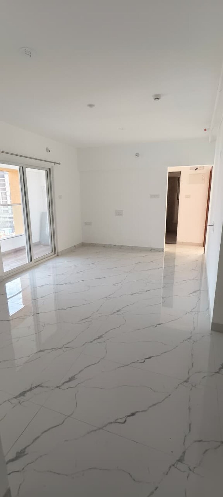 Room, a-and-a-breeza 2 Bedroom 875 Sq.Ft. Apartment In Koregaon Park Pune 9719271