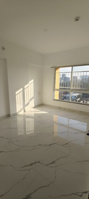 Room in 2 BHK Apartment at A And A Breeza, Koregaon Park – for Rent