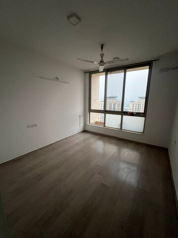 Room in 3 BHK Apartment at Hiranandani Rodas Enclave Rosemount, Ghodbunder Road – for Sale