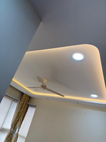 Furnished Amenities in 2 BHK Apartment at Kalpataru Paramount, Kapur Bawdi – for Sale