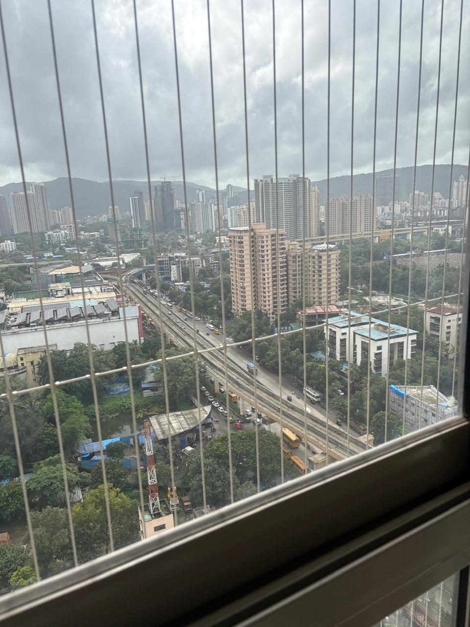 2 BHK Apartment For Sale in Kalpataru Paramount