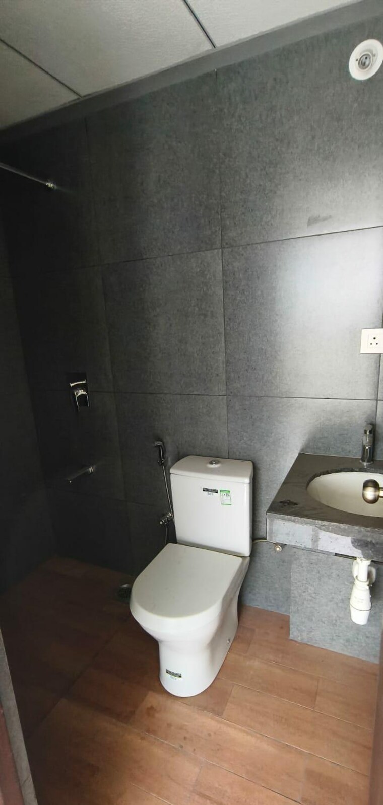 Bathroom, kalpataru-paramount 2 Bedroom 527 Sq.Ft. Apartment In Kapur Bawdi Thane 9719296