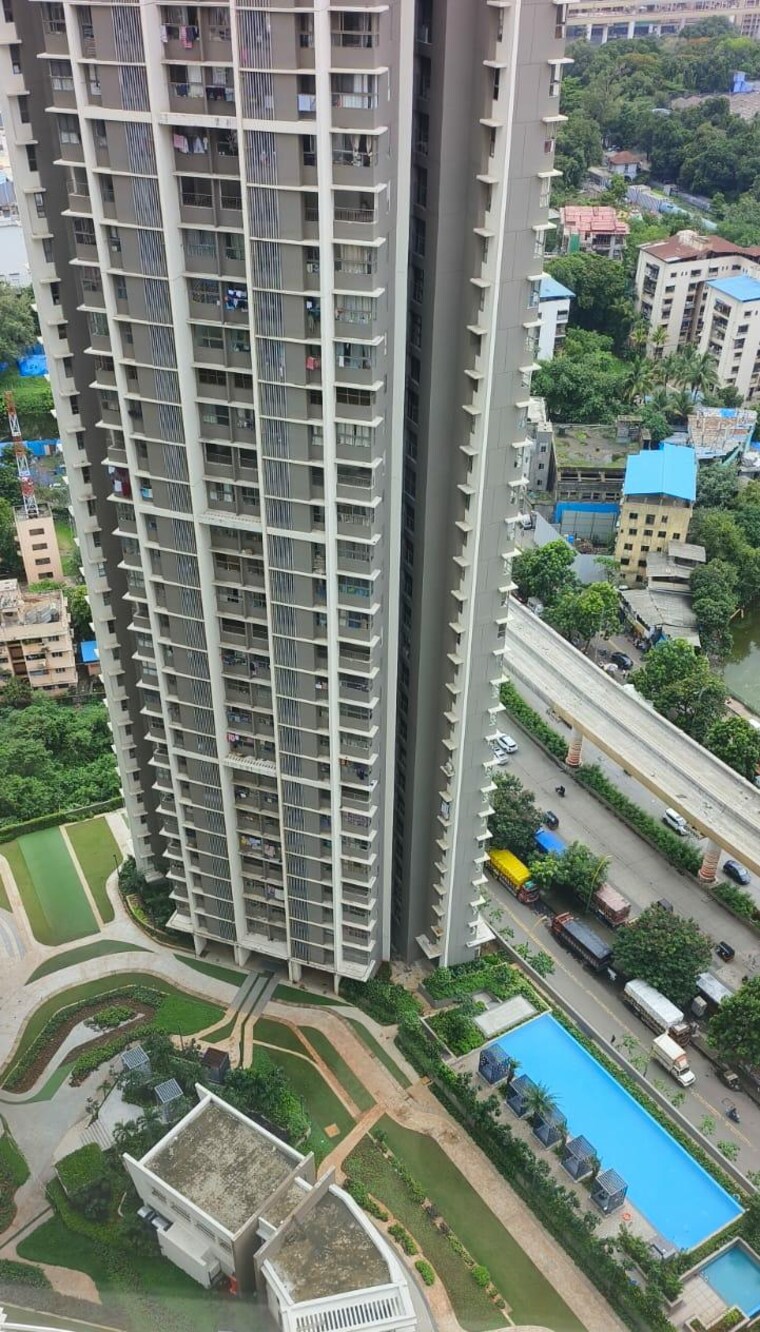 Exterior View, kalpataru-paramount 2 Bedroom 527 Sq.Ft. Apartment In Kapur Bawdi Thane 9719299