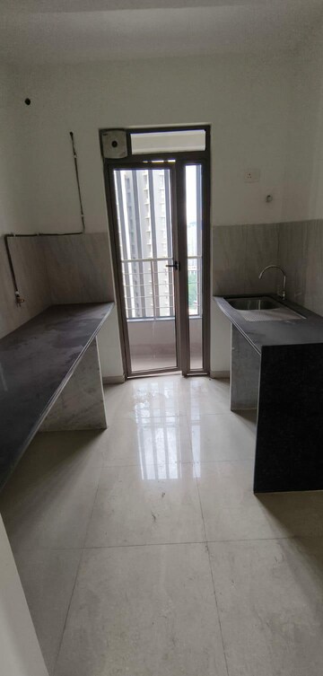 Bathroom in 2 BHK Apartment at Kalpataru Paramount, Kapur Bawdi – for Sale