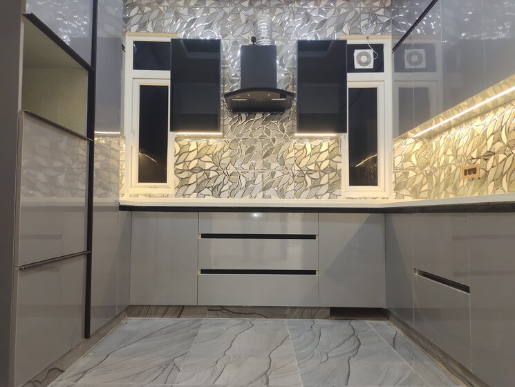 Kitchen, kalkaji 3 Bedroom 1800 Sq.Ft. Builder Floor In Kalkaji Delhi 9719323