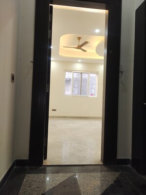 Furnished Amenities in 3 BHK Builder Floor at Kalkaji – for Sale