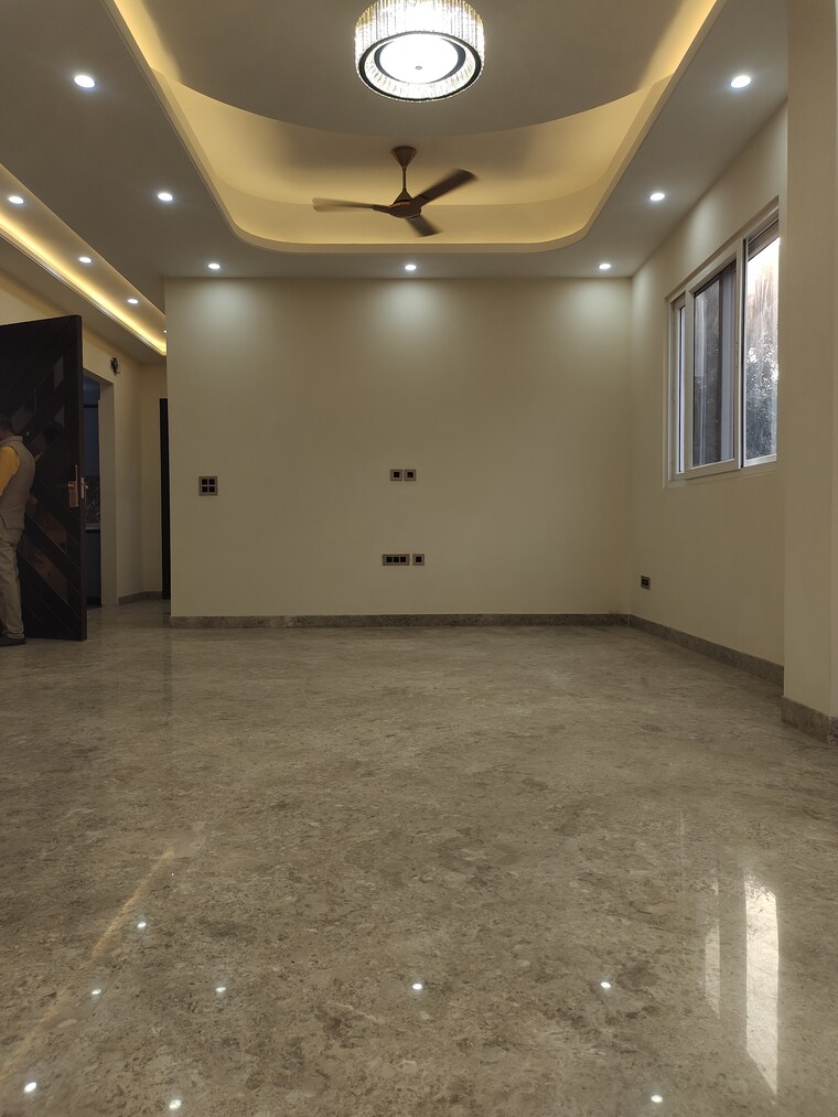 undefined, kalkaji 3 Bedroom 1800 Sq.Ft. Builder Floor In Kalkaji Delhi 9719323