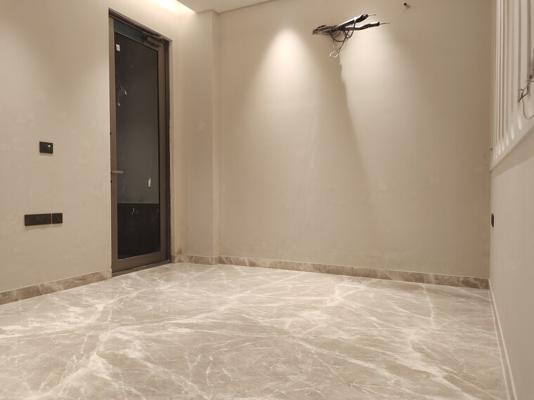Room, greater kailash ii 4 Bedroom 2500 Sq.Ft. Builder Floor In Greater Kailash ii Delhi 9719325