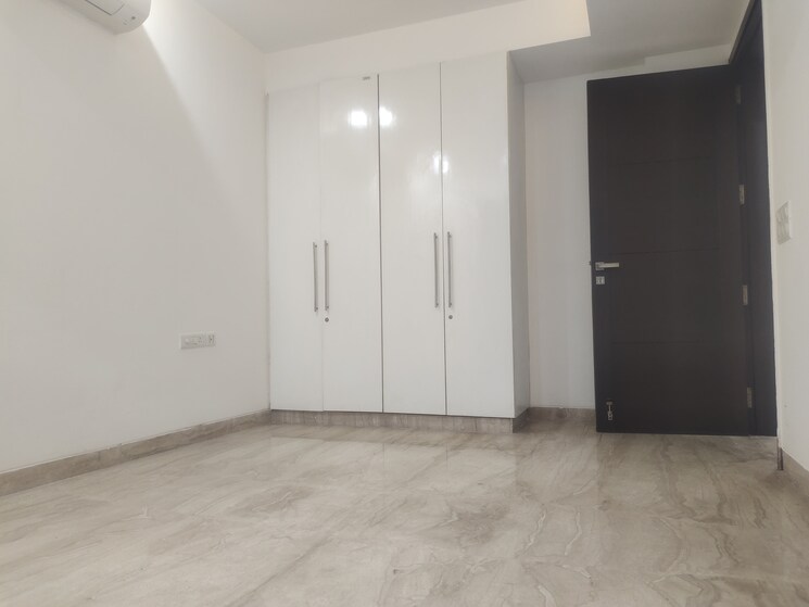 Room, greater kailash i 4 Bedroom 1800 Sq.Ft. Builder Floor In Greater Kailash I Delhi 9719327