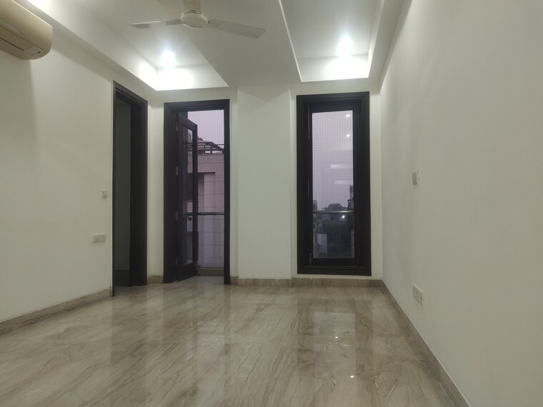 Room, greater kailash i 4 Bedroom 1800 Sq.Ft. Builder Floor In Greater Kailash I Delhi 9719327