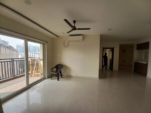 Room in 3 BHK Apartment at Creative Koven Udaya Cresent, Kondapur – for Rent