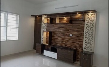 Room in 2 BHK Apartment at Darshan Heights, Charni Road – for Rent