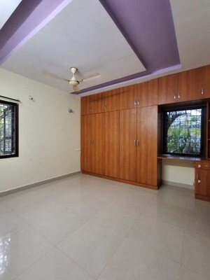 Room in 3 BHK Apartment at Maphar Calyx, Kondapur – for Rent