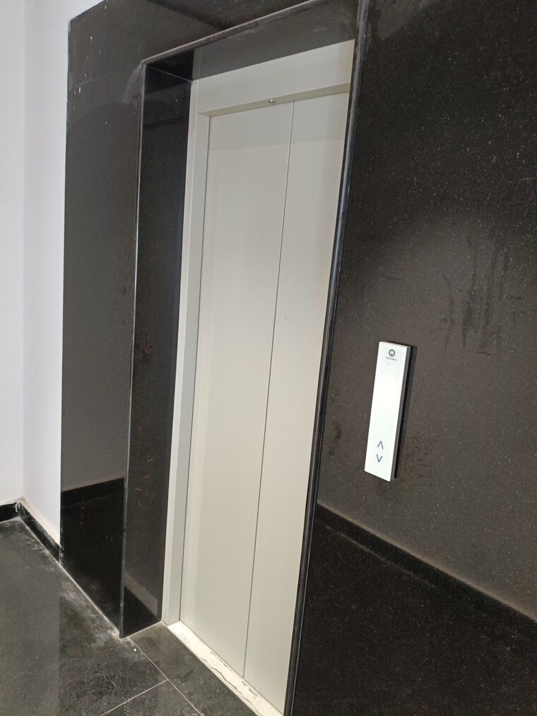 undefined, indiranagar Commercial Showroom 2300 Sq.Ft. In Indiranagar Bangalore 9719354