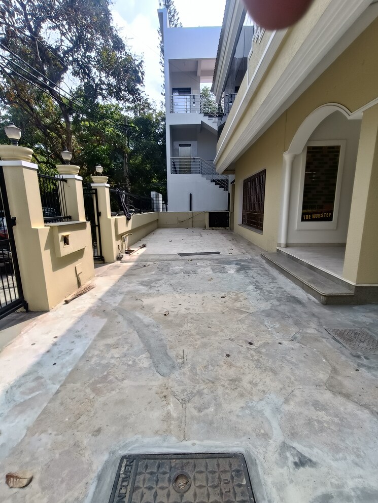  Parking, new thippasandra Commercial Co Working Space 9000 Sq.Ft. In New Thippasandra Bangalore 9719359