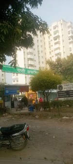 3.5 BHK + Servant Room 1700 Sq.Ft. Apartment in Rapti Apartment