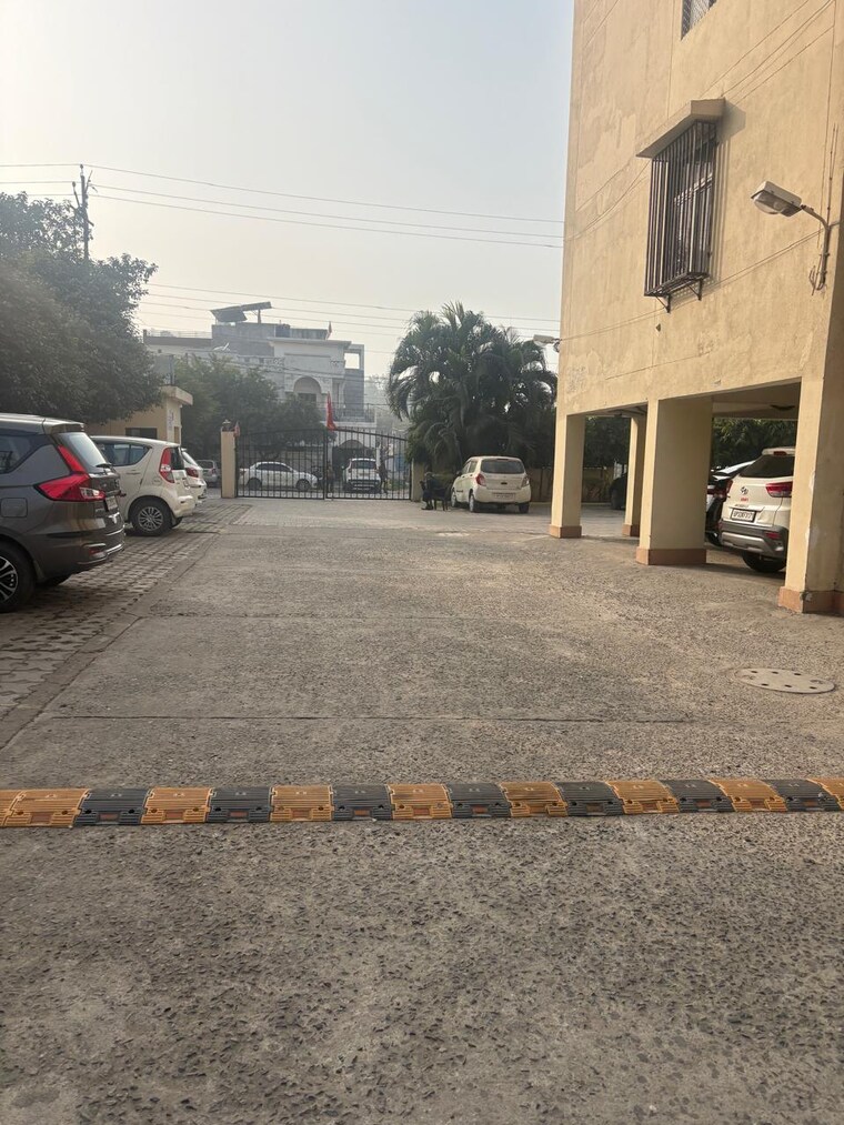 Exterior View, aditya-royal-crescent 2 Bedroom 1270 Sq.Ft. Apartment In Vrindavan Yojna Lucknow 9719371