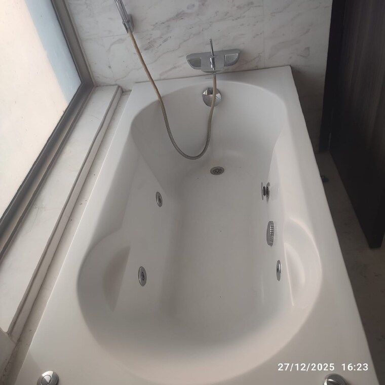 Bathroom, tata-primanti-villas 4 Bedroom 8500 Sq.Ft. Villa In Sector 72 Gurgaon 9719372