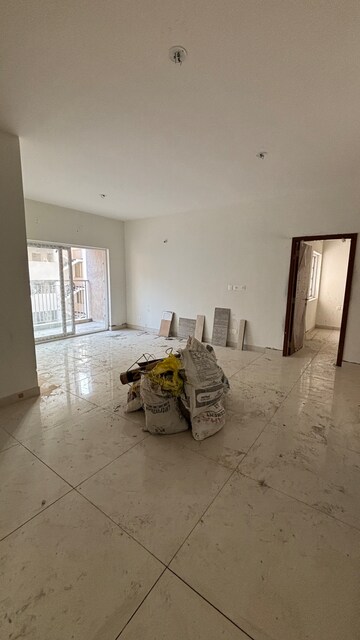 Room in 3 BHK Apartment at Prestige Green Gables, Panathur – for Sale