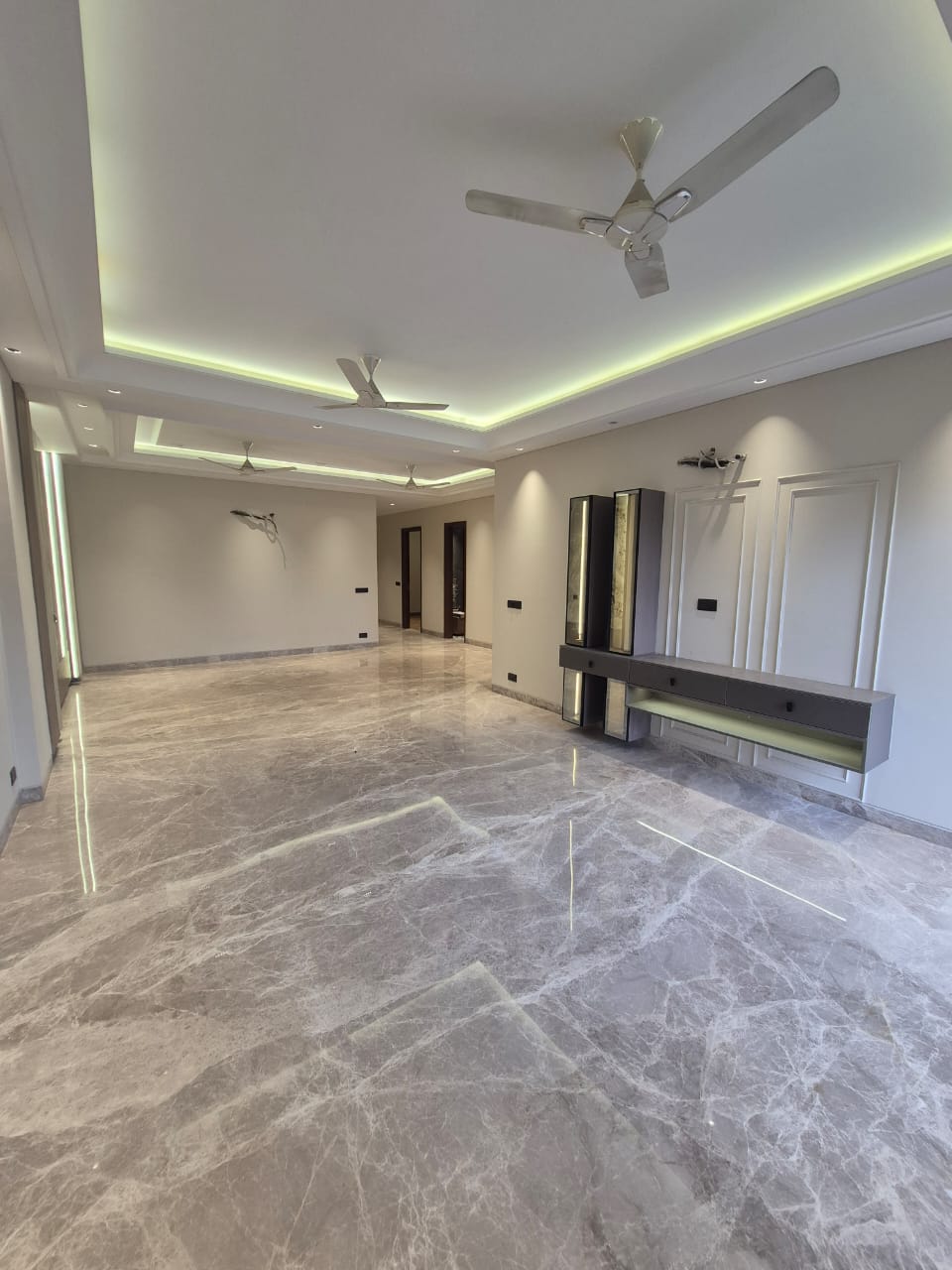 3 BHK + Pooja Room Apartment For Rent in Paschim Vihar