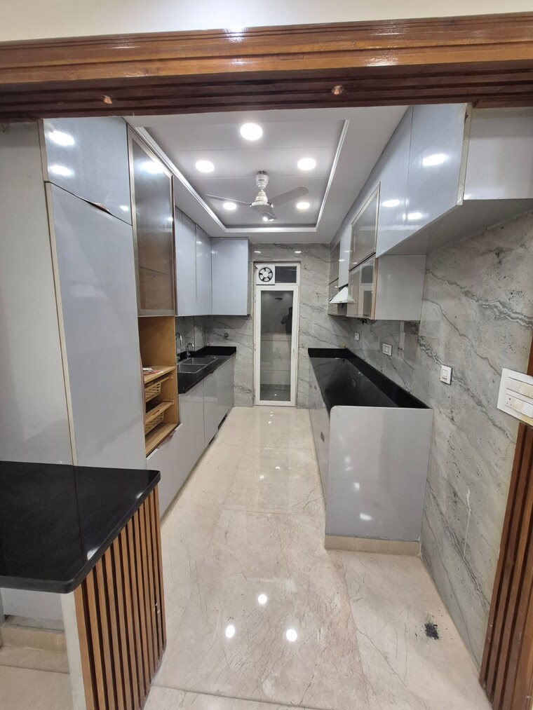 Kitchen, paschim vihar 3 Bedroom 1100 Sq.Ft. Apartment In Paschim Vihar Delhi 9719396