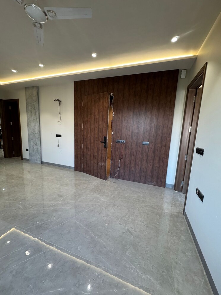 Room, apex-anuradha-apartments 3 Bedroom 1250 Sq.Ft. Builder Floor In Paschim Vihar Delhi 9719400