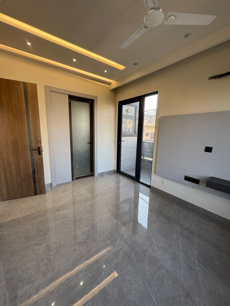 Room, apex-anuradha-apartments 3 Bedroom 1250 Sq.Ft. Builder Floor In Paschim Vihar Delhi 9719400