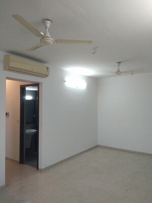 Room in 3 BHK Apartment at Lodha Splendora, Ghodbunder Road – for Rent