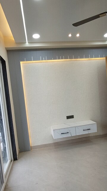 Building Lobby in 4 BHK Builder Floor at Sector 8 – for Sale