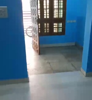 Room in 1 BHK Independent House at Aliganj – for Rent