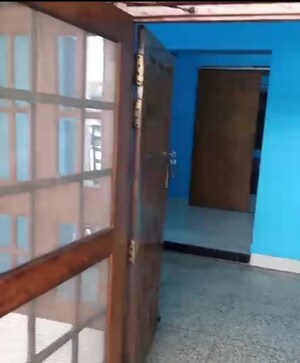 Swimming Pool in 1 BHK Independent House at Aliganj – for Rent