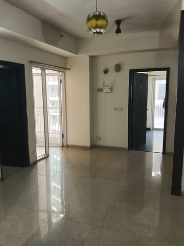 Room in 2 BHK Apartment at Ajnara Homes, Sector 16b Greater Noida – for Rent