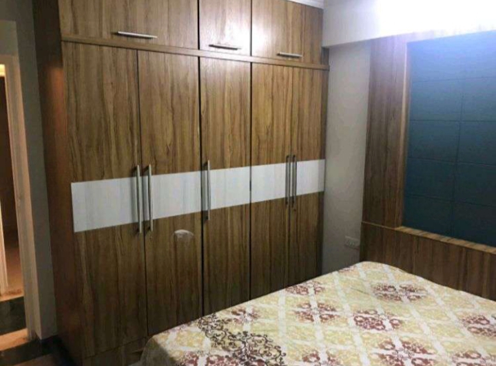 2 BHK + Pooja Room Apartment For Rent in Hiranandani Meadows