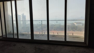 Room in 4 BHK Apartment at Pittie Paradise, Dadar West – for Sale